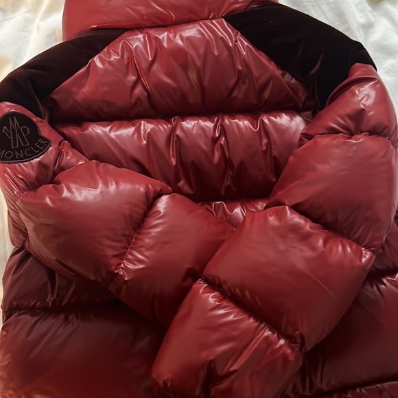 Runway piece. Red Moncler puffer with velvet trim. Only worn once - Picture 6 of 6